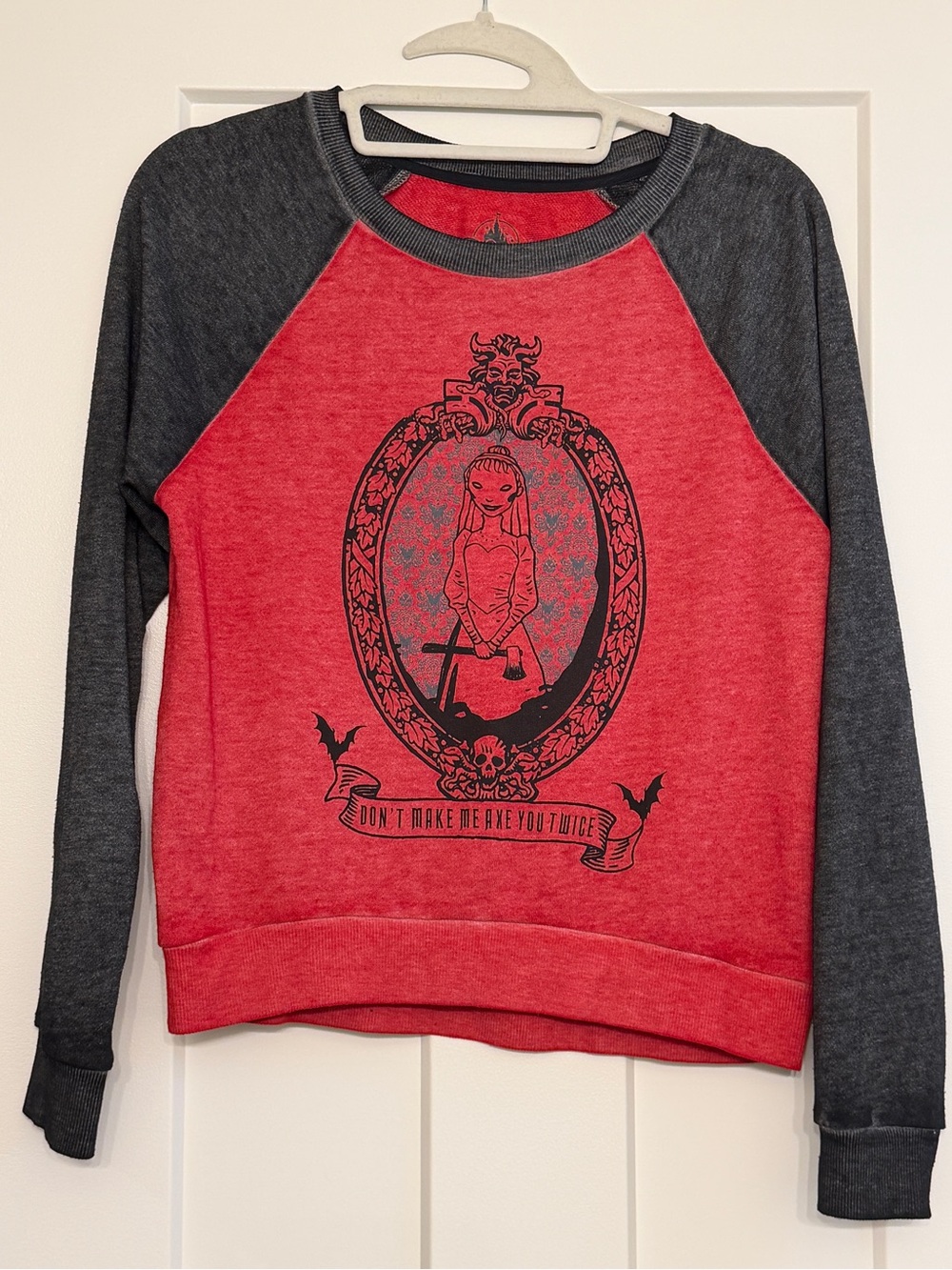 Disney Parks Haunted Mansion “Axe You Twice” Bride Raglan Sweatshirt Small